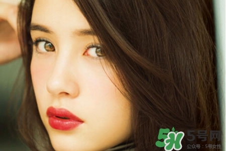 冬天適合什么顏色的口紅？冬天涂什么顏色口紅好看？