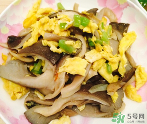 平菇能和雞蛋一起吃嗎？平菇和雞蛋能一起吃嗎？