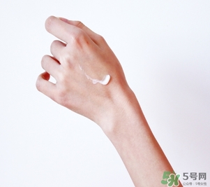 赫蓮娜綠寶瓶面霜多少錢(qián)？赫蓮娜綠寶瓶面霜價(jià)格