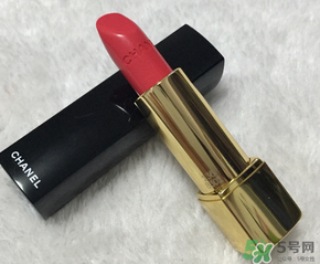 ysl和香奈兒口紅哪個好？ysl52和香奈兒43對比