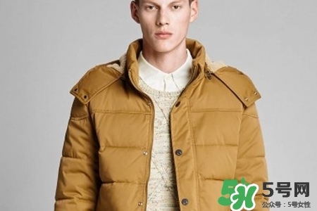 羽絨服洗完后毛不均勻怎么辦？羽絨服洗完后結(jié)塊怎么辦？