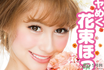 canmake花瓣腮紅珠光還是啞光好？canmake腮紅珠光好看還是啞光？