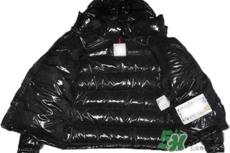羽絨服被壓皺了怎么辦？羽絨服被壓皺了怎么恢復(fù)？