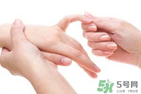 冬天洗衣服手冷怎么辦？教你洗衣不傷手的6妙招