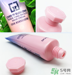 泊泉雅護(hù)手霜怎么樣？泊泉雅護(hù)手霜多少錢