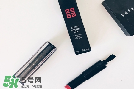 紀(jì)梵希禁忌之吻唇膏多少錢？紀(jì)梵希禁忌之吻唇膏專柜價(jià)格