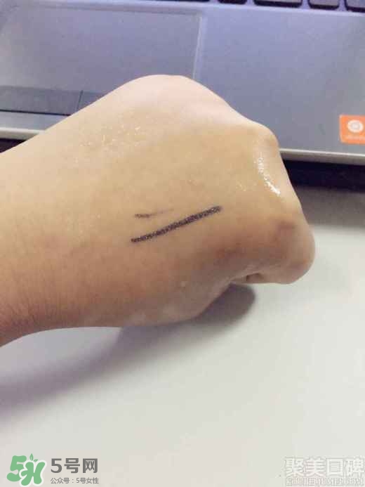 forencos眼線筆怎么用？forencos眼線筆使用方法