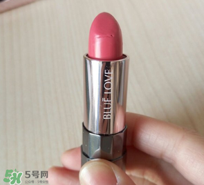 藍(lán)色之戀口紅有毒嗎？藍(lán)色之戀口紅安全嗎？