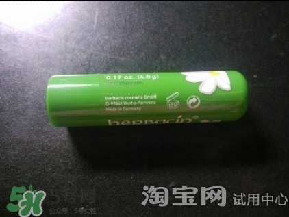 小甘菊唇膏小孩能用嗎？herbacin賀本清小甘菊唇膏小孩可以用嗎？