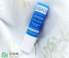 依泉和dhc唇膏哪個(gè)好？依泉唇膏和dhc唇膏哪個(gè)好？