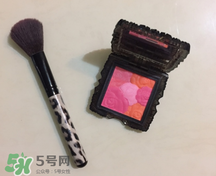 安娜蘇是哪個(gè)國家的品牌？annasui是什么牌子？