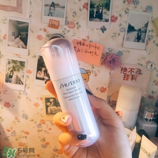 資生堂新透白精華和小燈泡哪個(gè)好？資生堂新透白精華和小燈泡對(duì)比