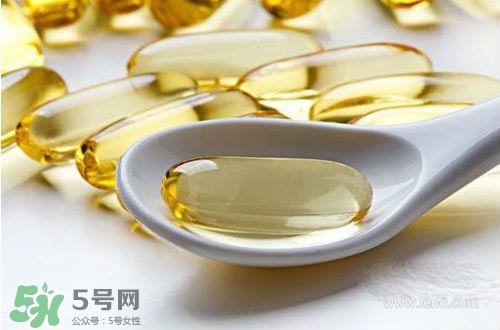 長(zhǎng)痘痘補(bǔ)充什么維生素？長(zhǎng)痘痘補(bǔ)充維生素b嗎？
