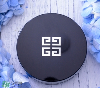 紀(jì)梵希氣墊粉底多少錢(qián)？紀(jì)梵希氣墊粉底價(jià)格