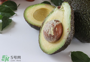 切開的牛油果怎么保存？牛油果切開后能放多長(zhǎng)時(shí)間？