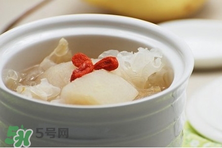 冬天濕氣重喝什么湯？適宜冬季的5款祛濕湯