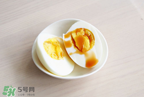 水煮蛋要煮多久？水煮蛋怎么煮不會(huì)破？