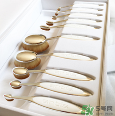 Artis Brush化妝刷怎么樣？全套刷具評測