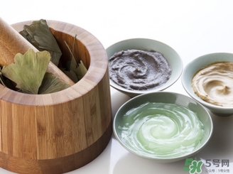 臉上脫皮可以敷面膜嗎？臉上脫皮敷什么面膜好？