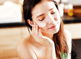臉上脫皮可以敷面膜嗎？臉上脫皮敷什么面膜好？