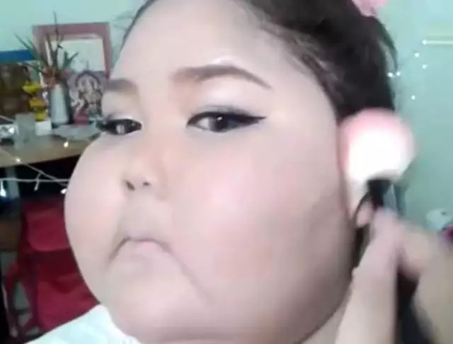 臉胖怎么化妝好看？臉大怎么化妝好看