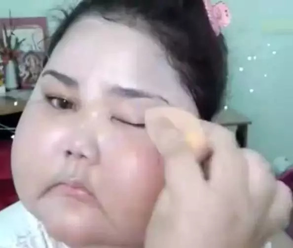 臉胖怎么化妝好看？臉大怎么化妝好看