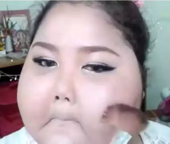 臉胖怎么化妝好看？臉大怎么化妝好看