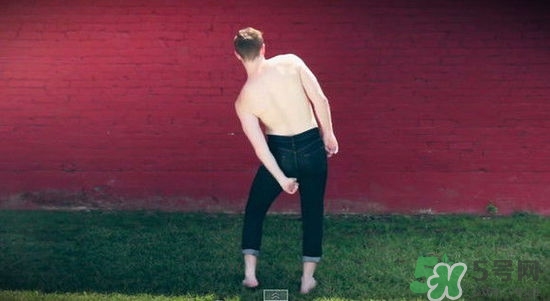 過年男生穿什么衣服？過年男生穿衣搭配