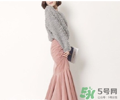 年會女生穿什么？女生年會穿衣搭配