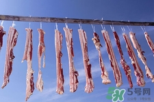 臘肉一般腌制多長時間？臘肉腌多久可以曬太陽？