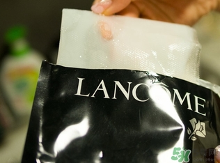 蘭蔻小黑瓶精華面膜怎么用？蘭蔻精華肌底面膜用法
