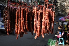 灌香腸配什么作料好吃？灌香腸需要放什么調(diào)料？