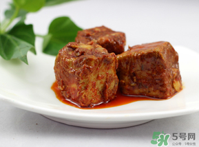 霉豆腐發(fā)霉了還能吃嗎？霉豆腐發(fā)霉有幾種顏色？