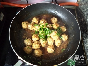 肉丸子可以用面粉嗎？肉丸子用什么粉？