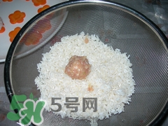 珍珠丸子蒸多長(zhǎng)時(shí)間？珍珠丸子要蒸多久？