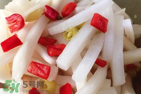 腌蘿卜不放醋會(huì)酸嗎？醋腌蘿卜太酸怎么辦？