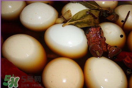 腌雞蛋放多少鹽？腌雞蛋10斤需多少鹽？