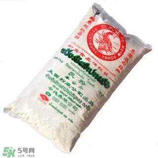 豆腐丸子要用面粉嗎？做豆腐丸子是用面粉還是淀粉？