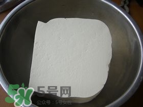 豆腐丸子散了怎么辦？豆腐丸子怎么做不散？