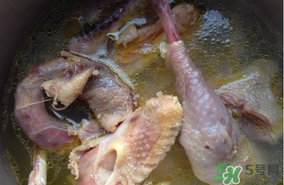 腌雞肉放多少鹽？一斤雞肉放多少鹽？