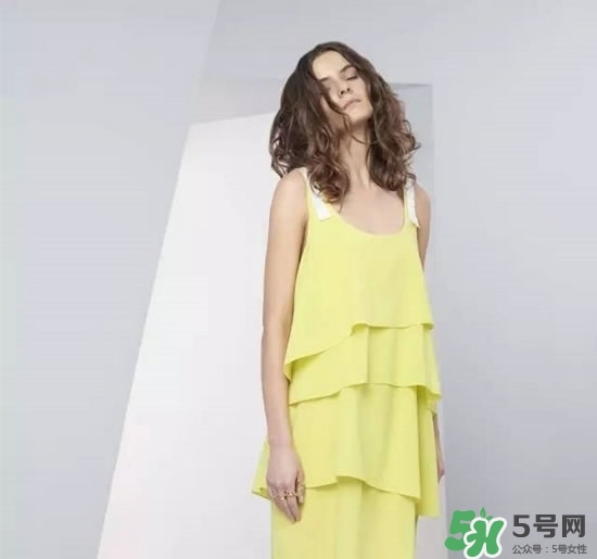 2017年衣服流行什么顏色？2017年衣服流行色