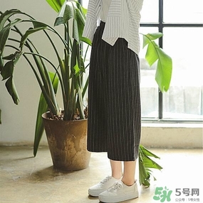 2017年流行什么褲子？2017年褲子流行顏色和搭配