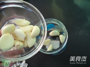 臘八蒜用什么蒜？臘八蒜用新蒜還是老蒜？