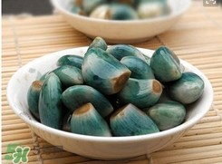 臘八蒜要放鹽嗎？臘八蒜要放多少鹽比例是多少？