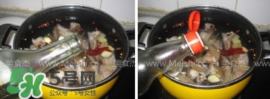 臘豬腳燉什么好吃？臘豬蹄燉什么好吃？