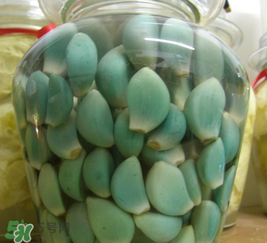 臘八醋里的蒜能吃嗎？臘八醋里的蒜好吃嗎？