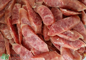 豬大腸可以做臘腸嗎？做臘腸用豬大腸還是豬小腸？