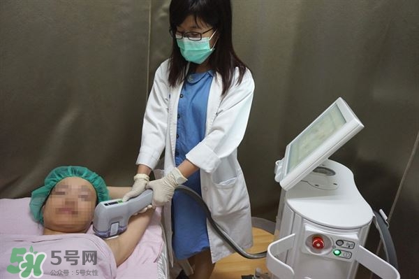 狐臭出汗多怎么治療？狐臭出汗怎么辦呢