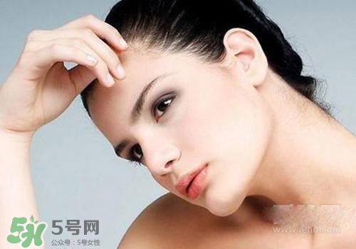 扁桃體發(fā)炎嚴(yán)重嗎？扁桃體長(zhǎng)期發(fā)炎的危害性