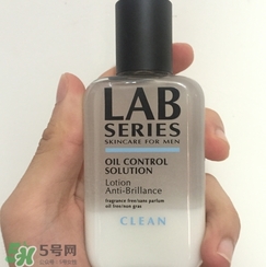 收斂水是爽膚水嗎？收斂水和爽膚水的區(qū)別？